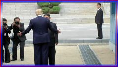 DMZ_Trump_Kim2019June_ (34).jpg